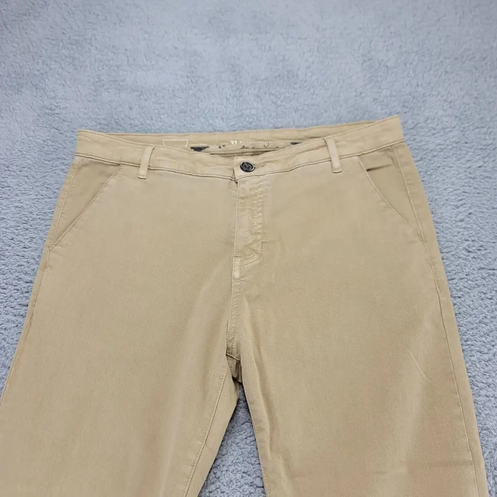Levis Pants Mens 34x31* Tan Slim Straight Twill Chino Flat Front Stretch Pockets